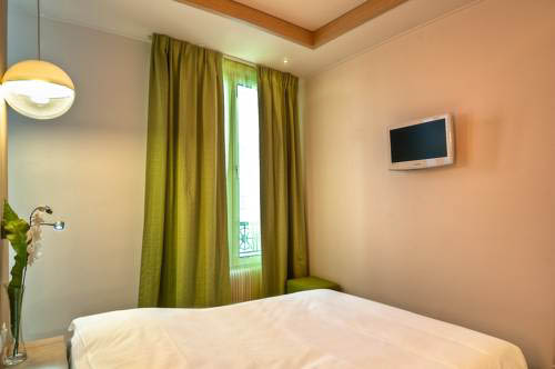 Kyriad Paris 10 - Canal Saint Martin - République