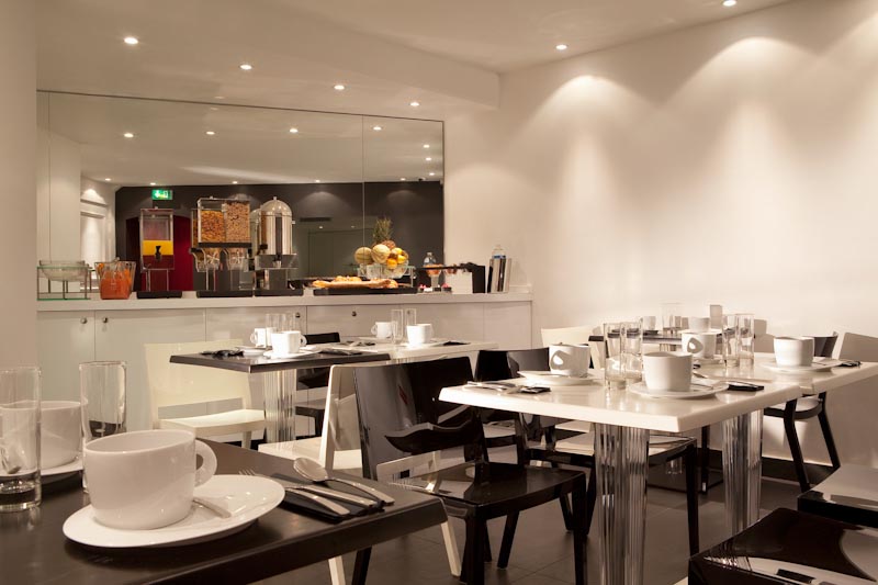 First Hôtel Paris Tour Eiffel