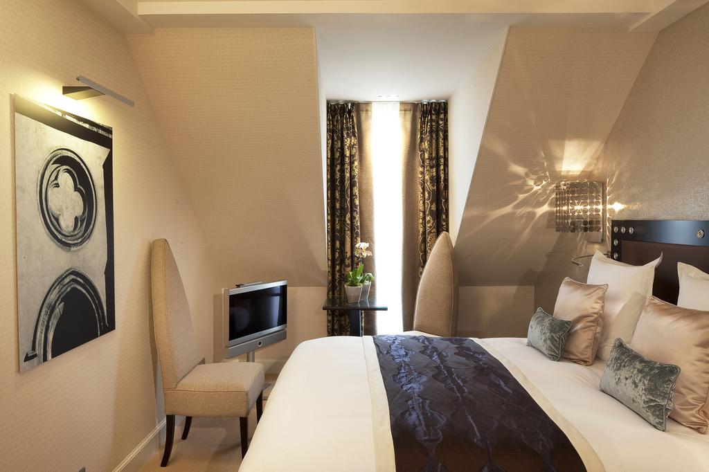 Hôtel Le Petit Paris