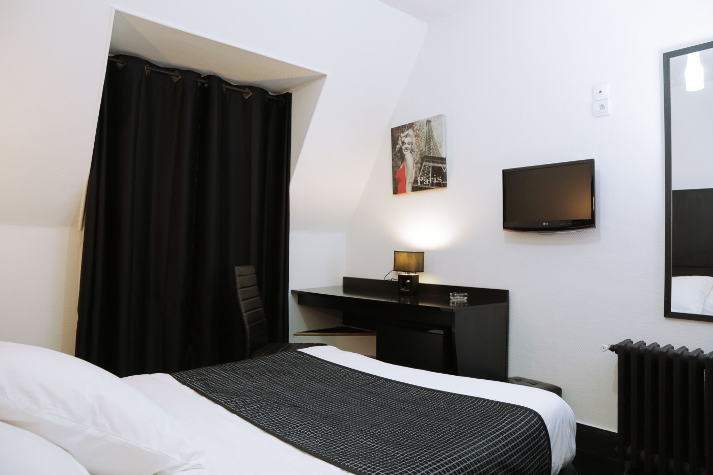 Hôtel de l'Exposition République