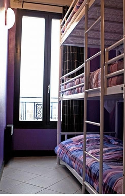 Peace & Love - Hostel