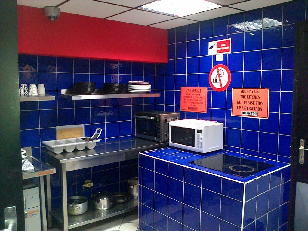 Peace & Love - Hostel