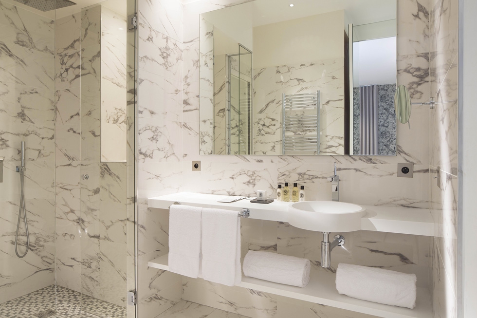 Hôtel Dupond - Smith