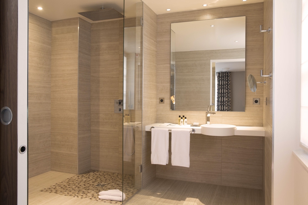 Hôtel Dupond - Smith