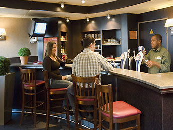 Ibis Saint-Denis Stade Ouest