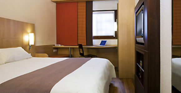 Ibis Issy-les-Moulineaux Val de Seine