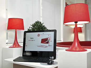 Ibis Paris Porte de Vanves Parc des Expositions