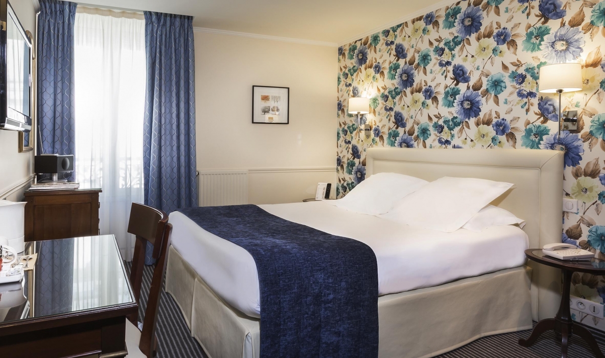 Relais Bosquet Tour Eiffel