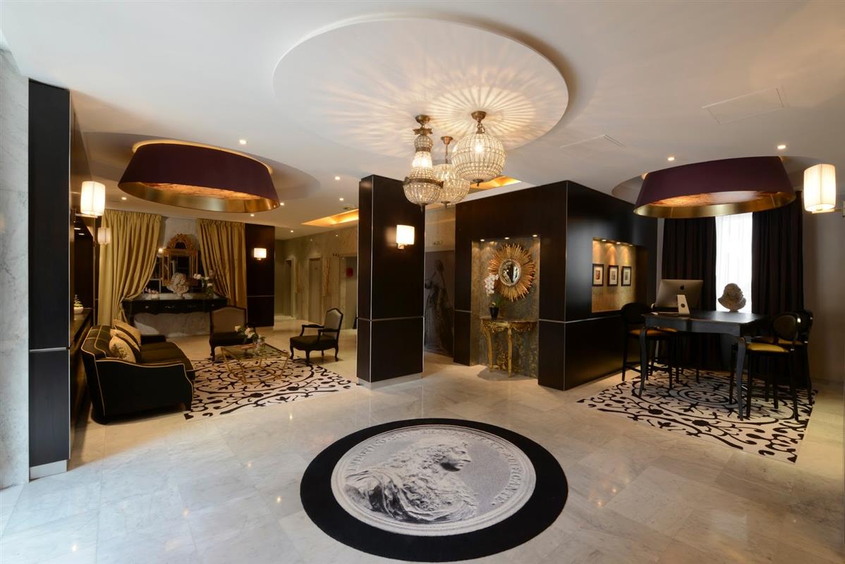 Hôtel Le Versailles