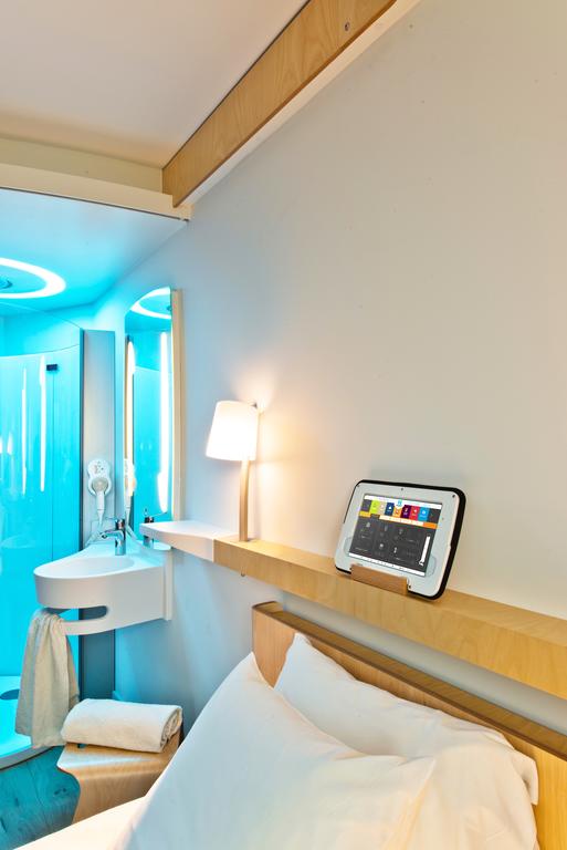 Nomad Paris Roissy CDG