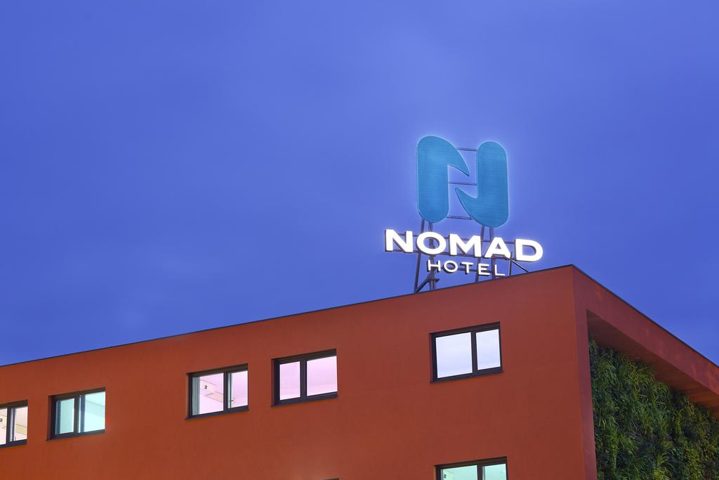 Nomad Paris Roissy CDG