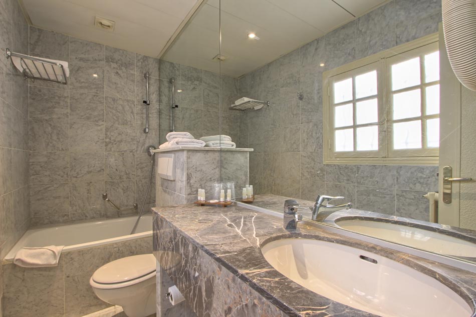 Hotel des 2 Continents