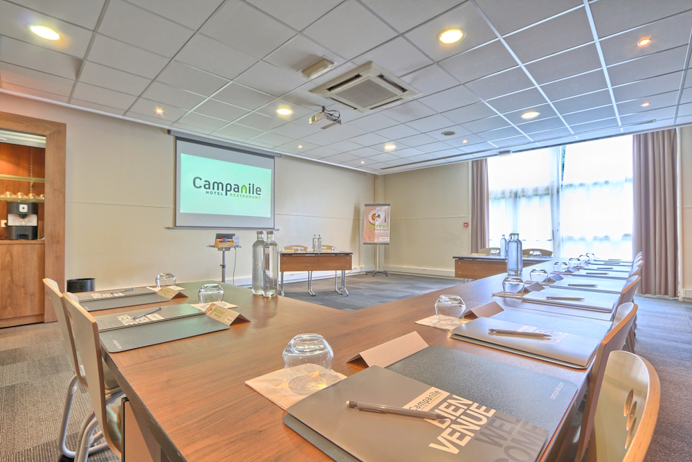 Hotel Campanile Roissy