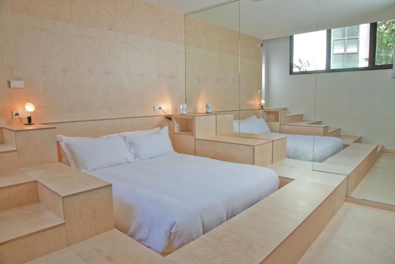 Maison Champs Elysees1