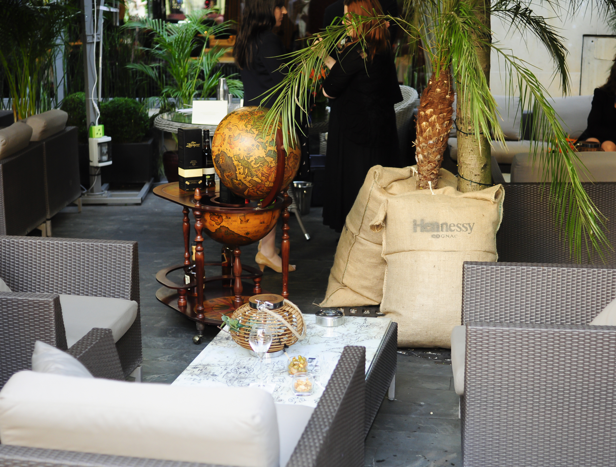 Terrasse Du Purple Bar 4 Hotel Du Collectionneur