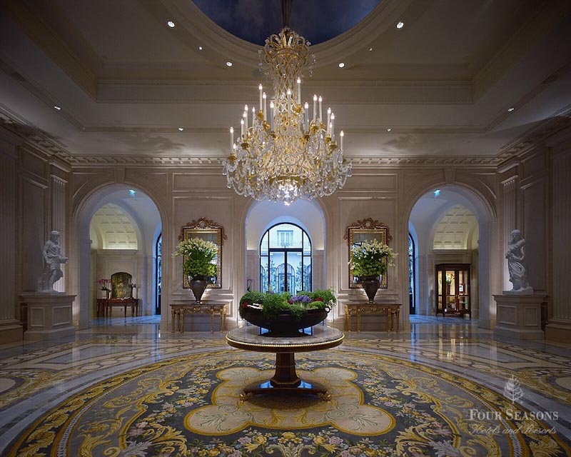 7 Hall Hotel George V