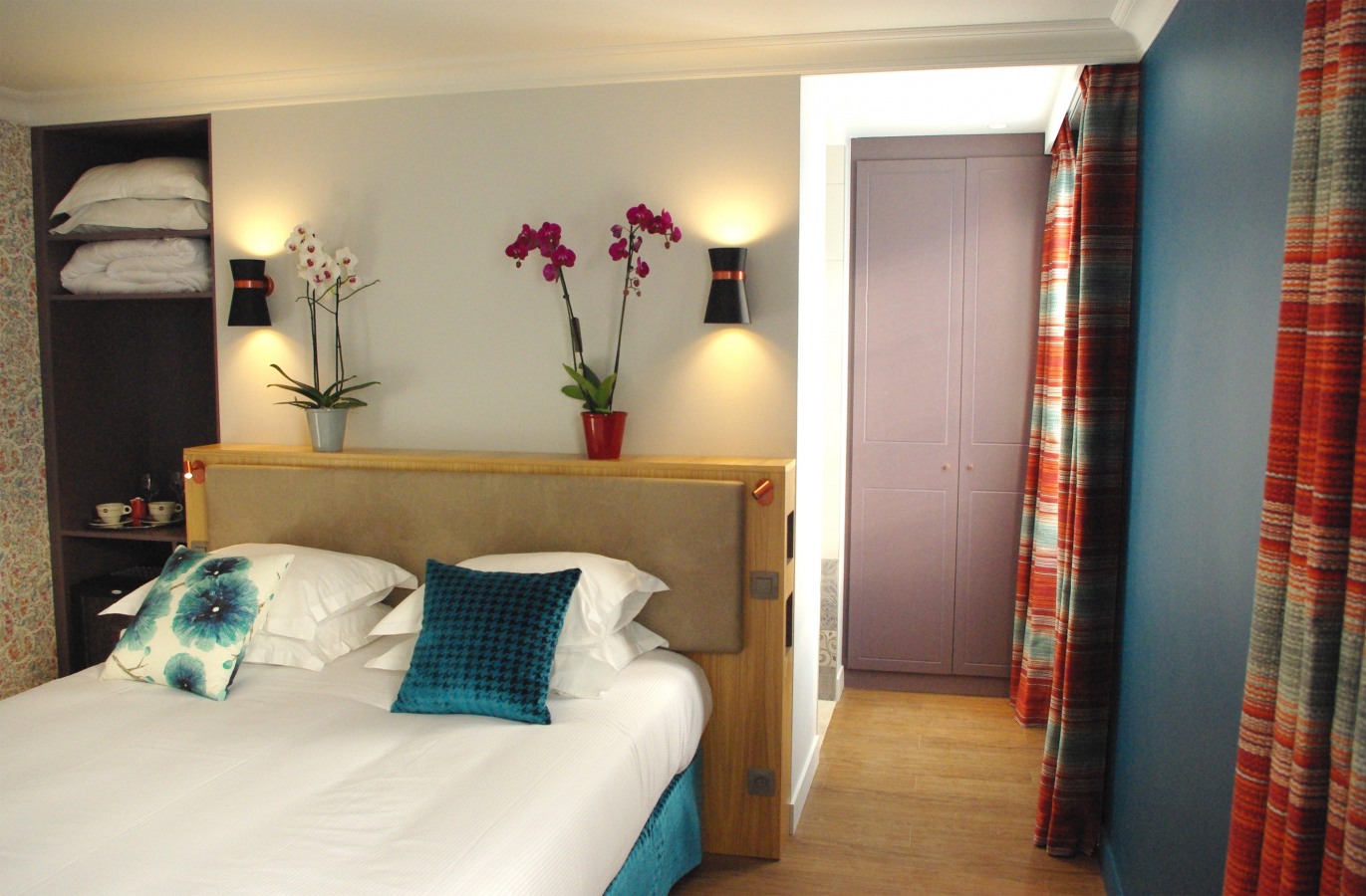 Hotel Comete Accueil Sizel 437704 1600 900