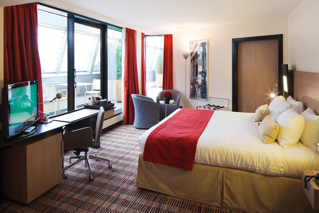 Courtyard By Marriott