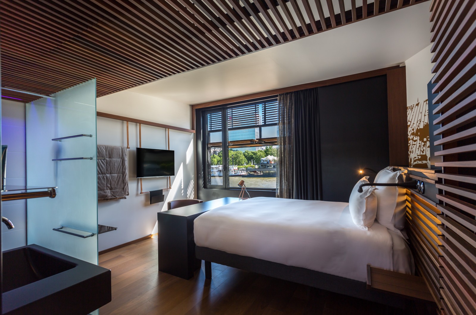 Photo Découvrez OFF Paris Seine, le premier hôtel flottant de Paris 7