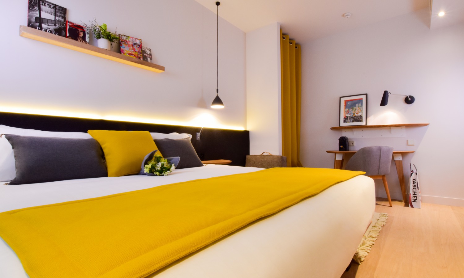 Hotel Victoire Et Germain Chambre Deluxe Size 449468 1500 9001