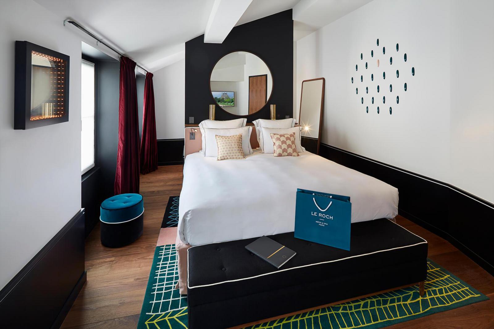 Le Roch Hotel Spa Chambre Deluxe 53756 1600 900 Auto