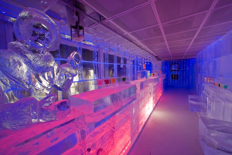 4 Bar Ice Kube Hotel 6