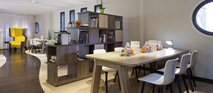 Easy Work 730x1901717601548847169