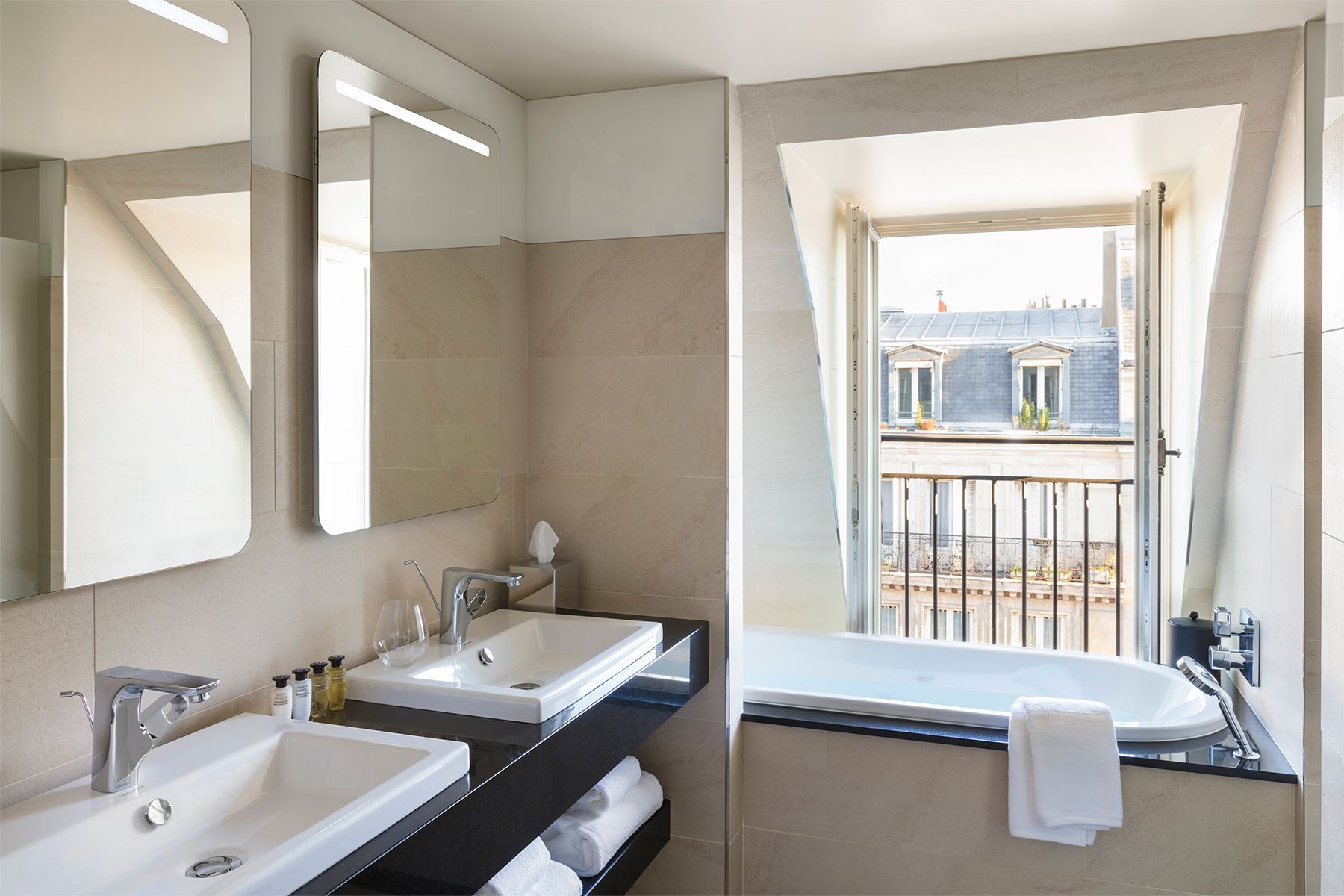 Salle De Bain Junior Suite 011