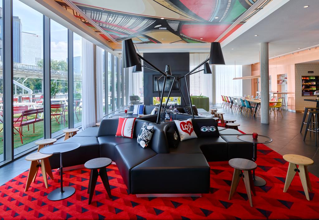 citizenM Paris La Défense