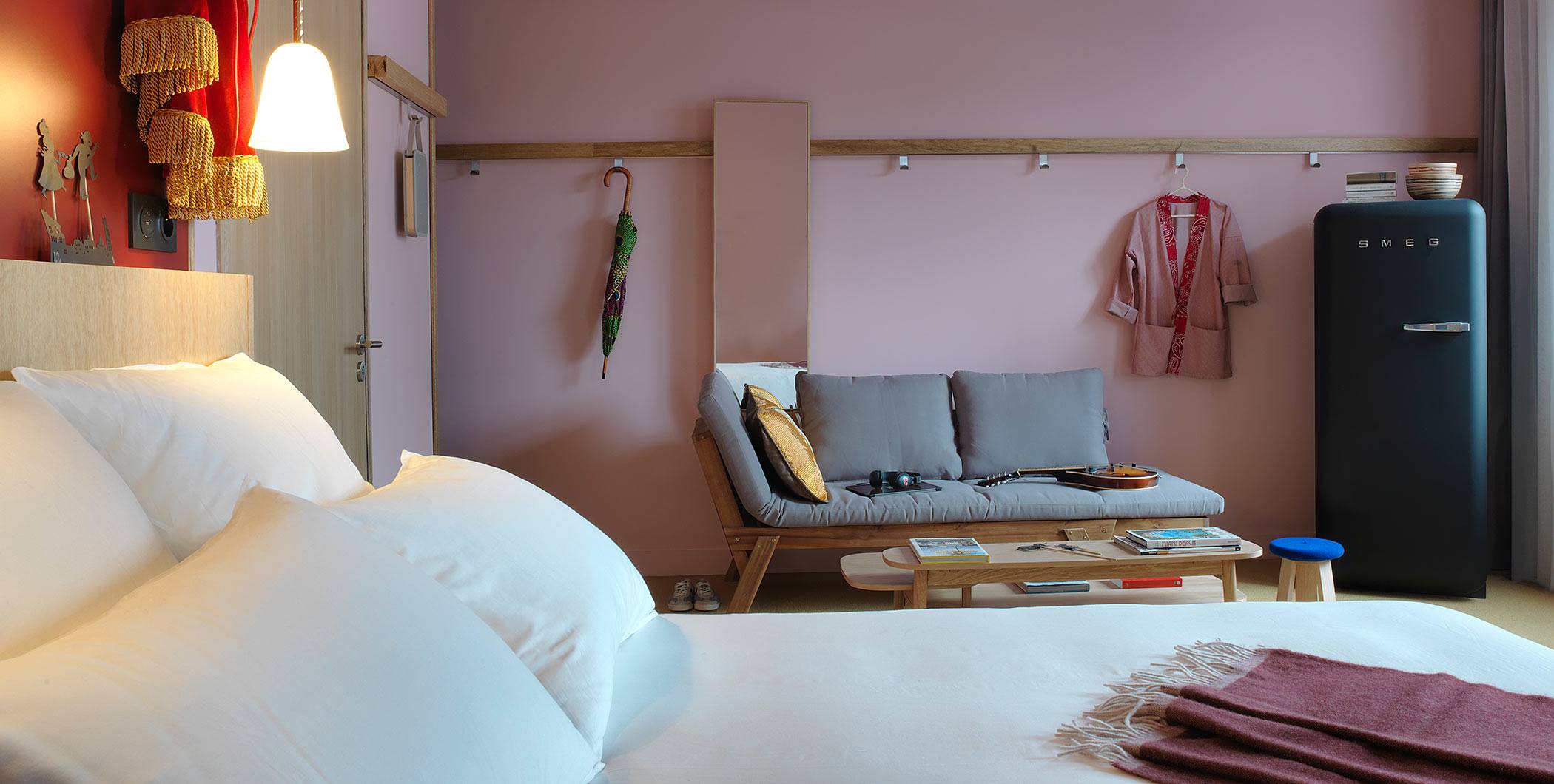 MOB HOTEL Paris Les Puces