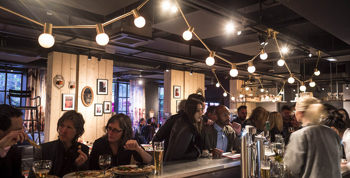 MOB HOTEL Paris Les Puces