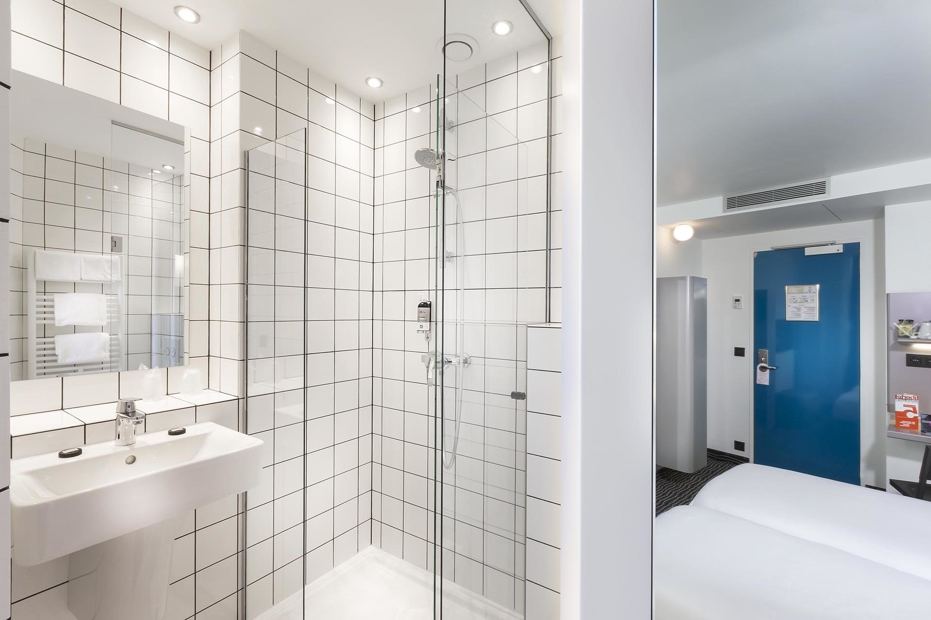 Libertel Canal Saint Martin