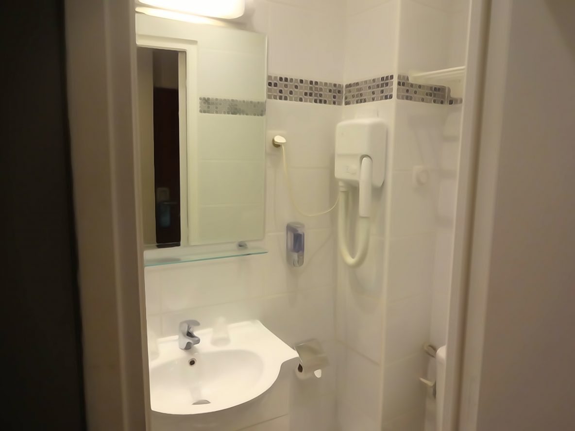 Hôtel la Perle Montparnasse