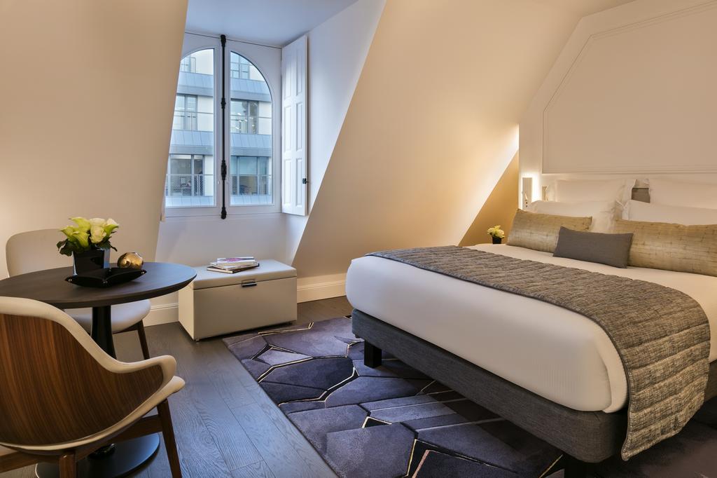 La Clef Champs-Élysées Paris