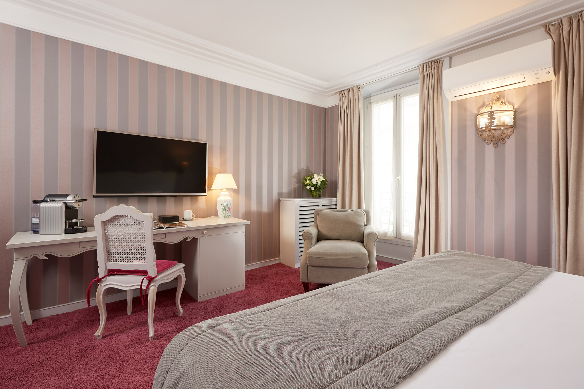 Hotel Louvre Montana