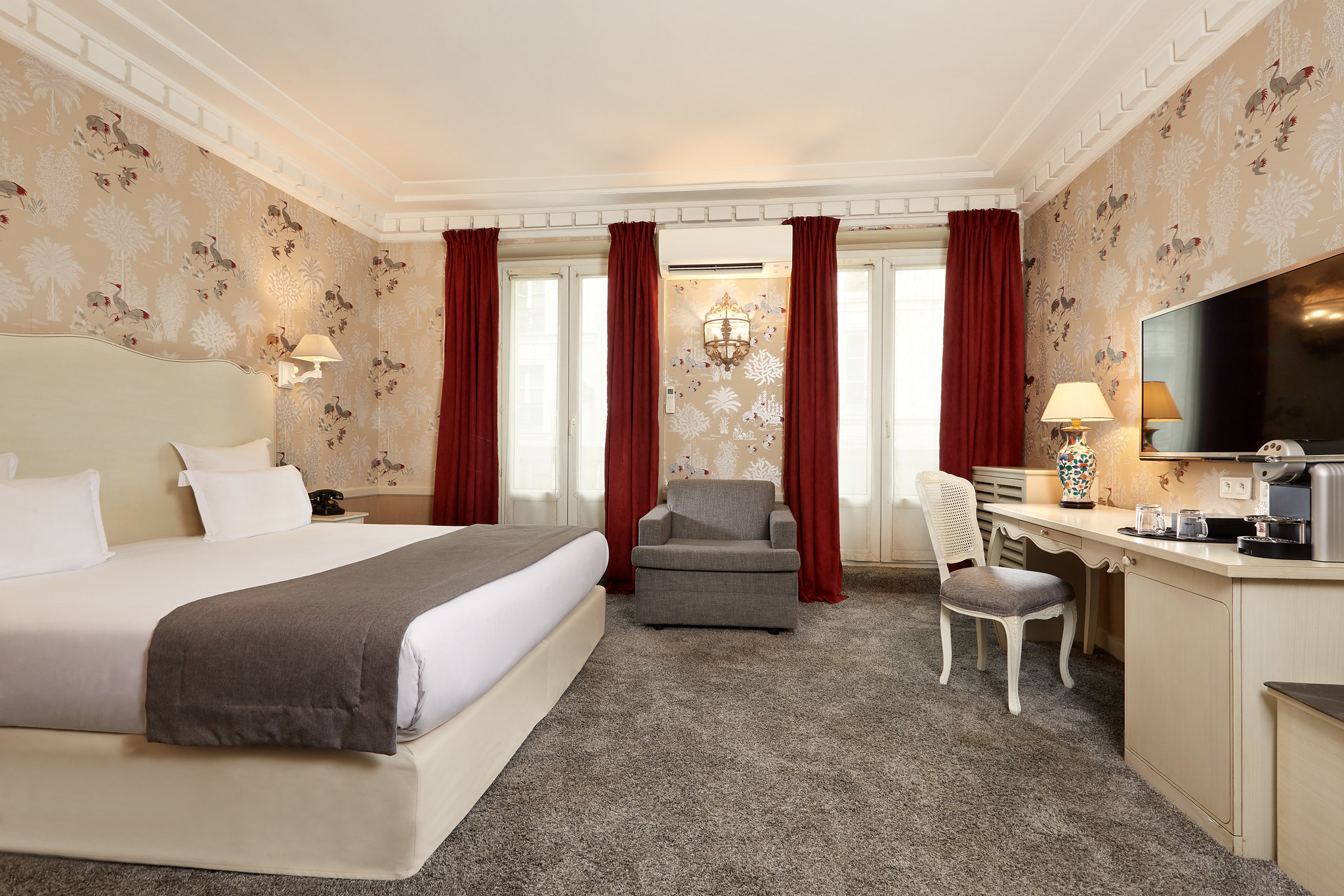 Hotel Louvre Montana