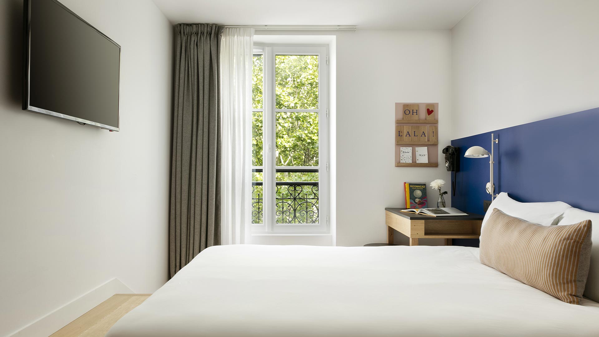 Oh la la ! Hotel Bar Paris Bastille