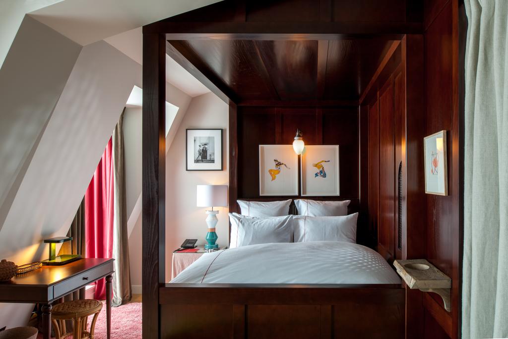 Photo Hôtel Sinner : l'hôtel sulfureux du Marais 3
