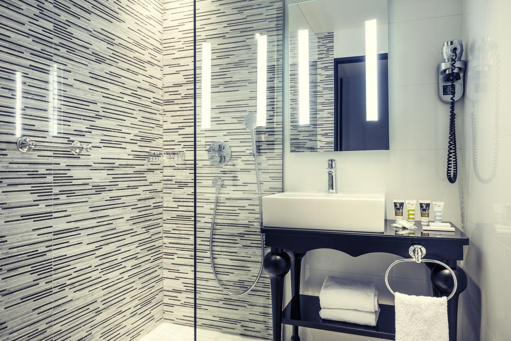 Mercure Paris Arc de Triomphe Wagram