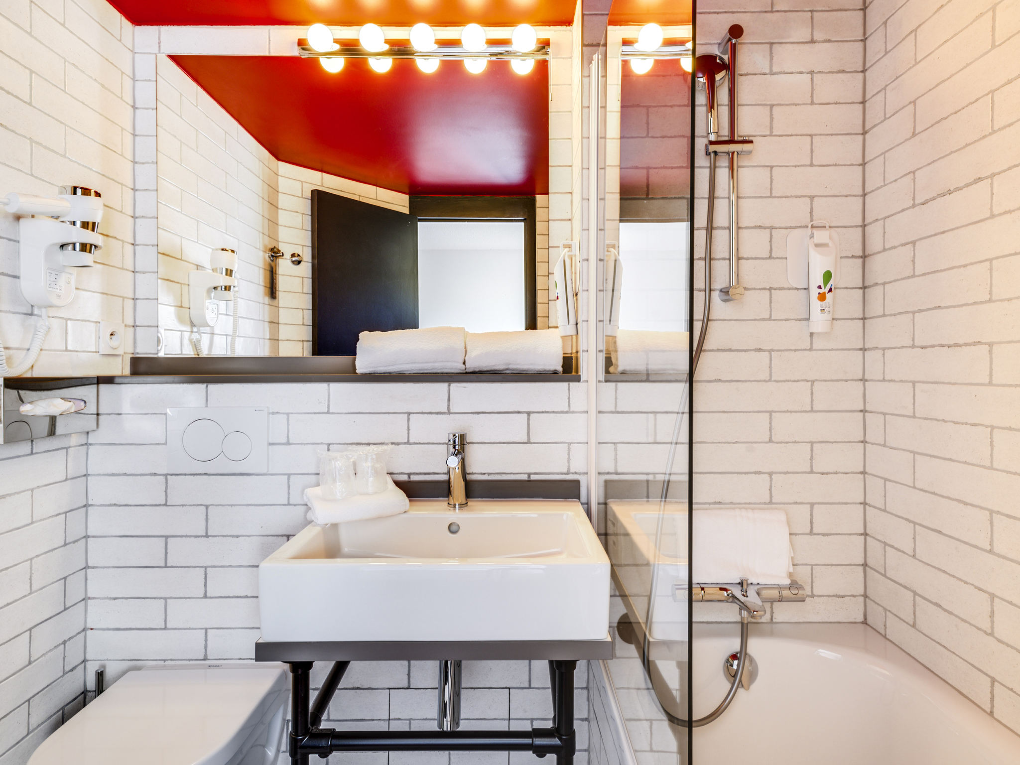 Ibis Styles Paris Saint-Denis Plaine