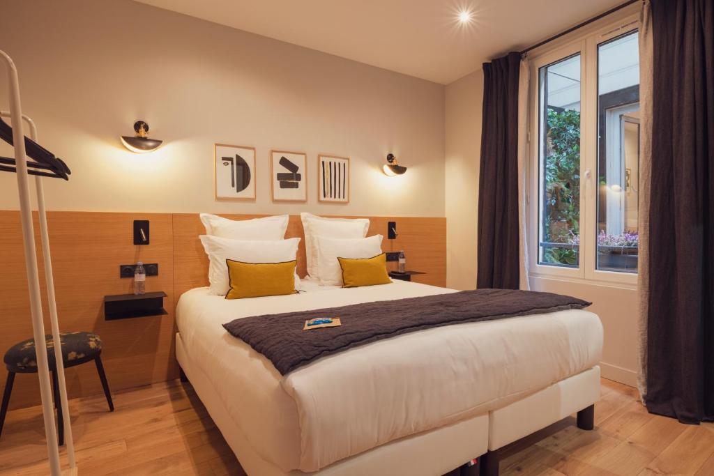 Tinah Paris, Champs Elysées