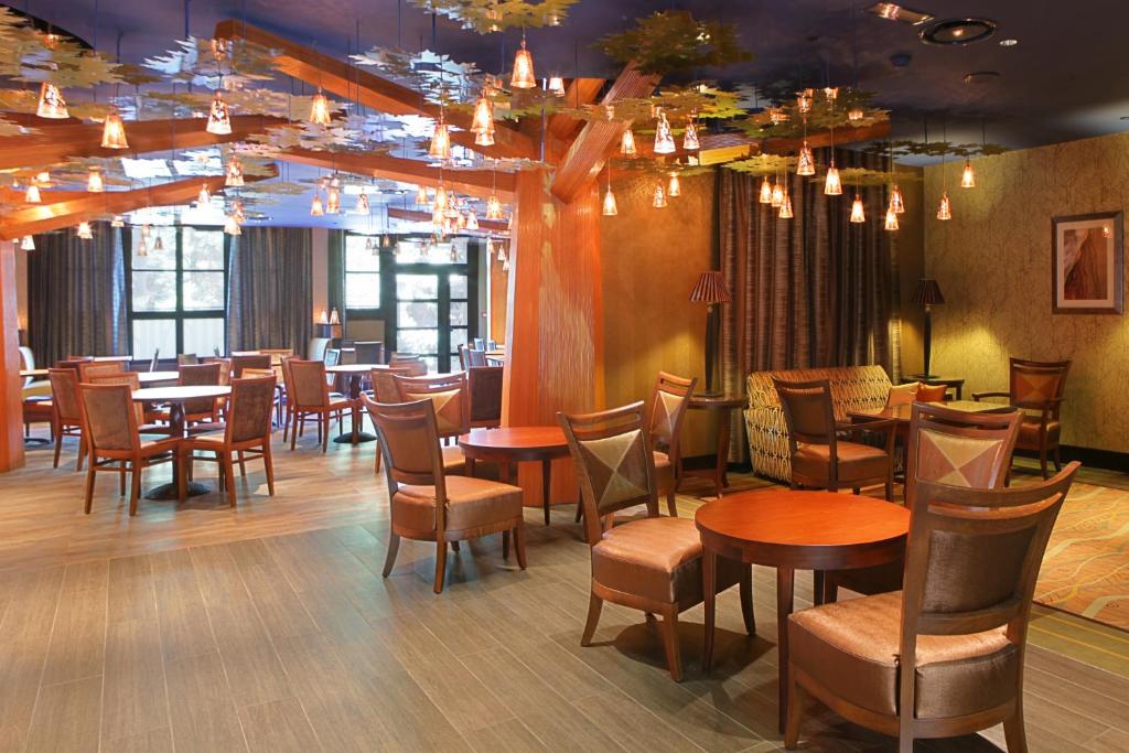 Disney's Sequoia Lodge®