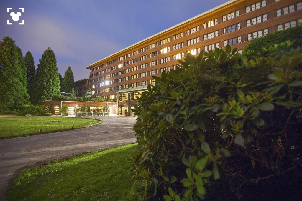 Disney's Sequoia Lodge® - Booking