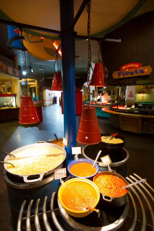 Disney's Hotel Santa Fe® - Booking