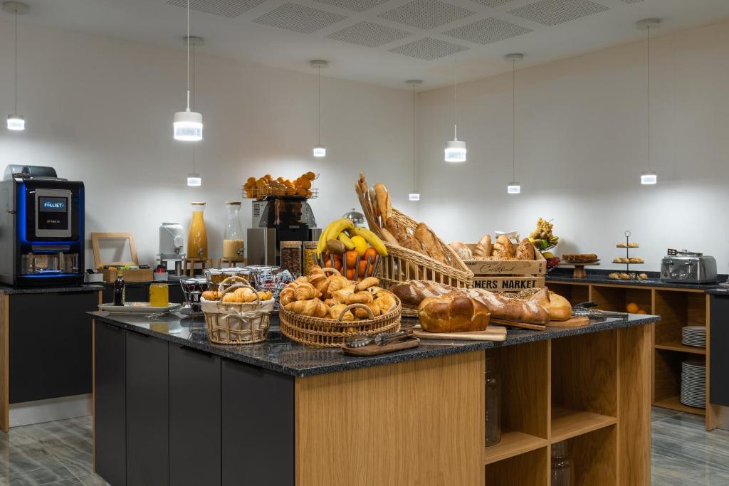 Brit Hotel Paris Orly Rungis