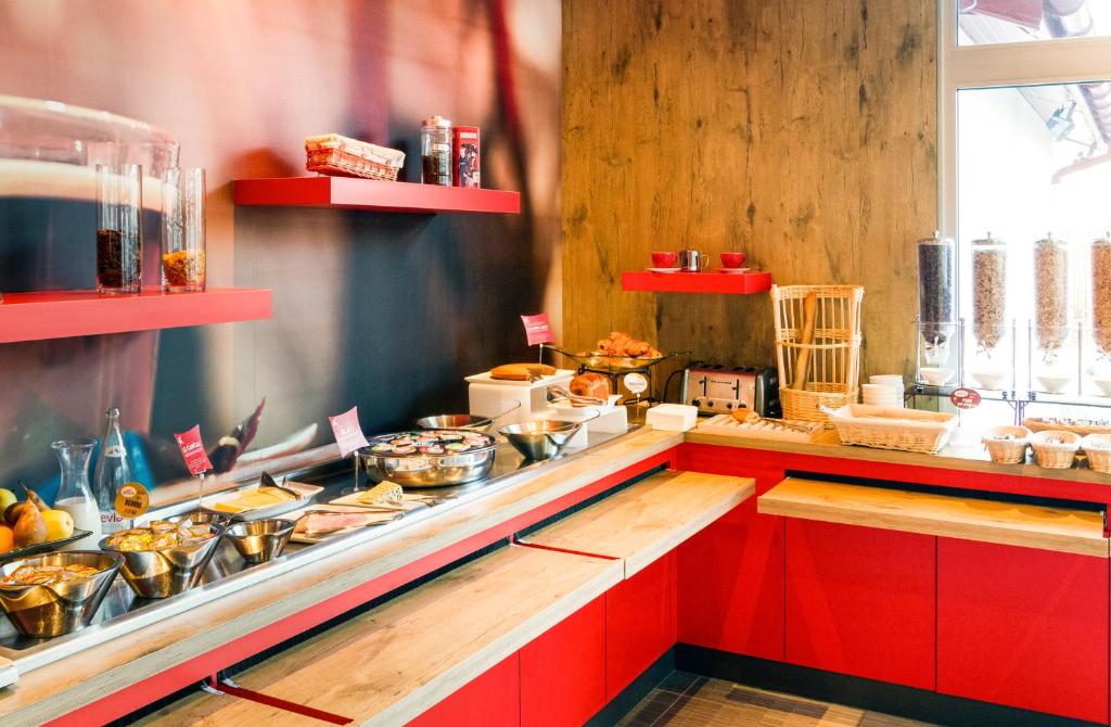 ibis Orly Chevilly Tram 7