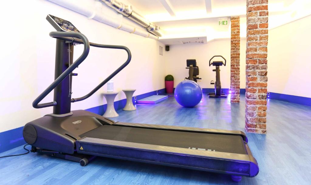 Vintage Paris Gare du Nord by Hiphophostels