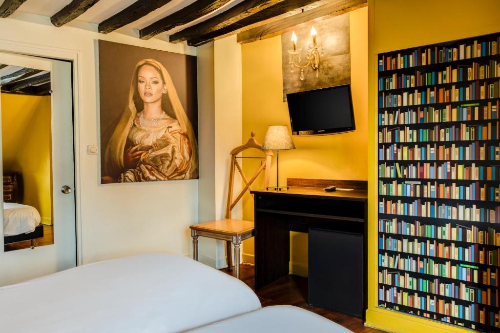 Absolute Hotel Paris République