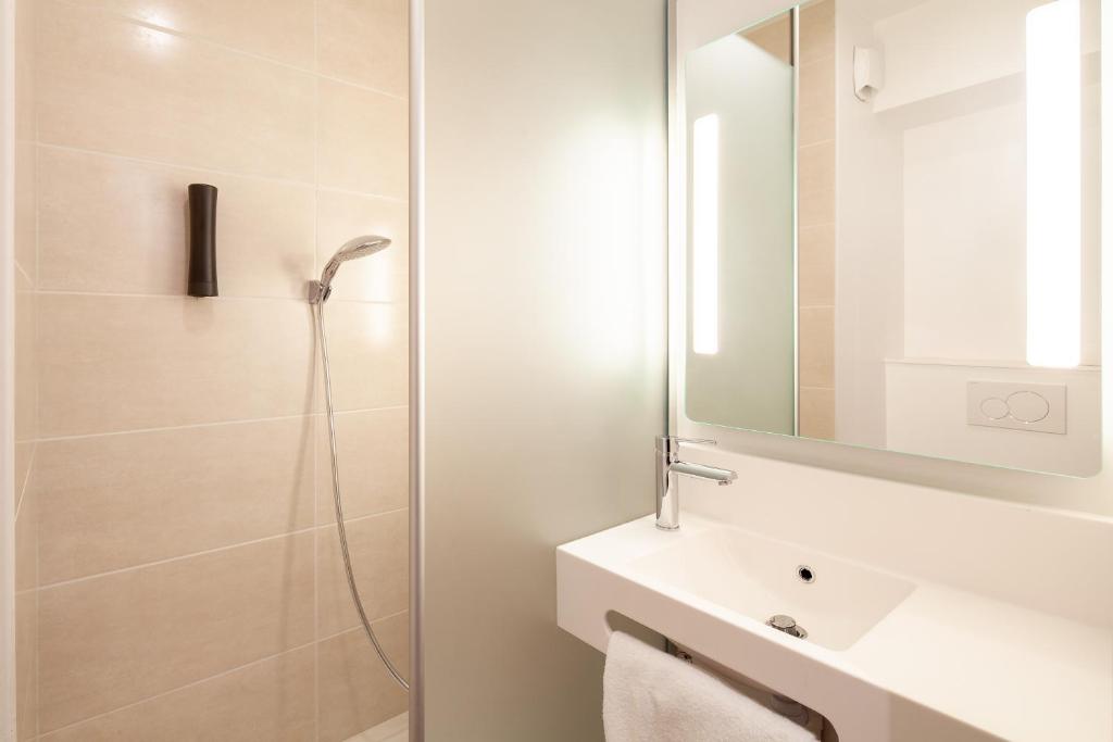 B&B Hôtel Saint-Denis Porte de Paris