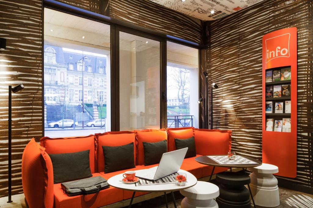 ibis Versailles Château